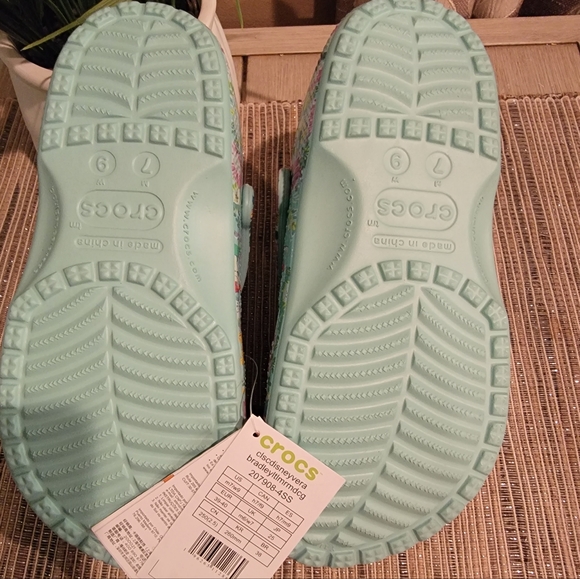 Ariel Vera Bradley Crocs - Picture 4 of 10